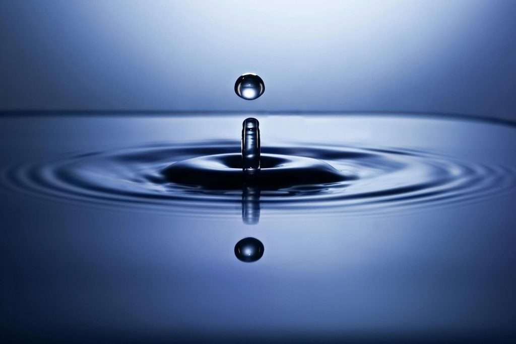 La campana extractora gotea agua