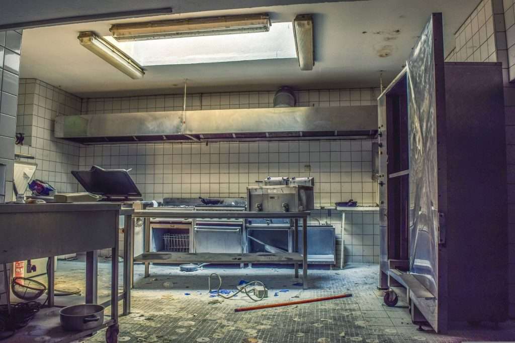 Cómo limpiar a fondo una cocina muy sucia